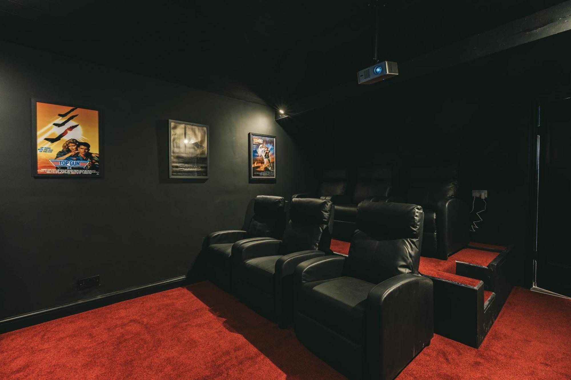 House With A Cinema And Games Room, Sleeps 17 Shrewsbury Zewnętrze zdjęcie